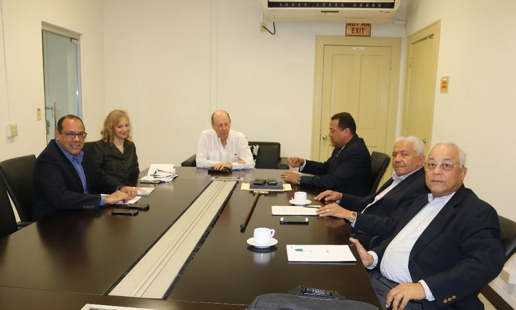 Secretaría Ejecutiva recibe visita de cortesía