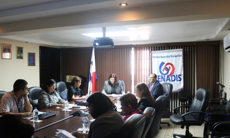 Secretario Ejecutivo visita instalaciones de SENADIS 