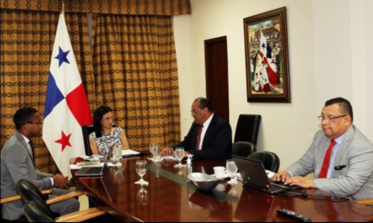 Vicepresidenta da seguimiento a la propuesta técnica del Plan Estratégico con visión de Estado: "Panamá 2030"