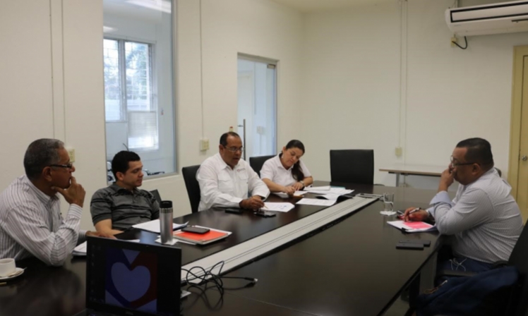 Funcionarios de la UTA afinan Plan "Visión País 2030"