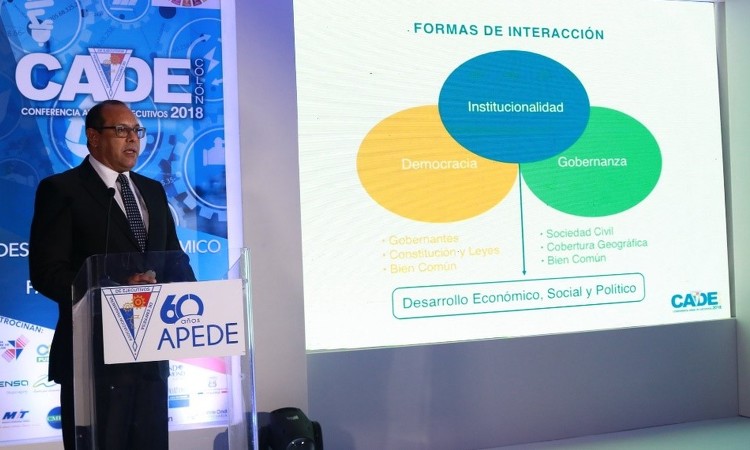 Secretario Ejecutivo participa como orador en CADE Colón 2018