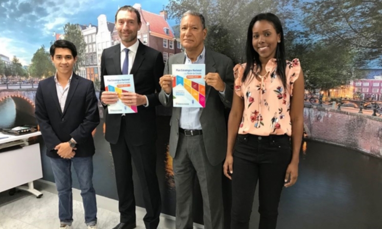 Entrega del Plan "Panamá 2030" a Embajador de Holanda en Panamá