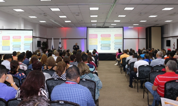 Plan "Panamá 2030" es presentado en Seminario Nacional de Presupuesto
