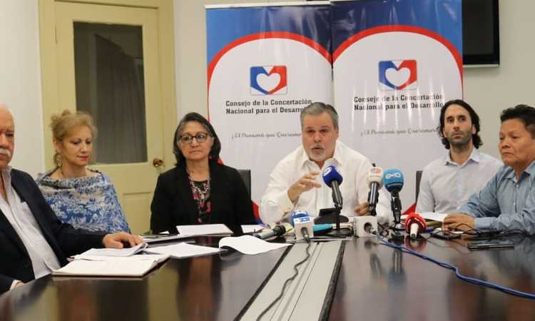 Conferencia de prensa y comunicado sobre proceso de reformas constitucionales
